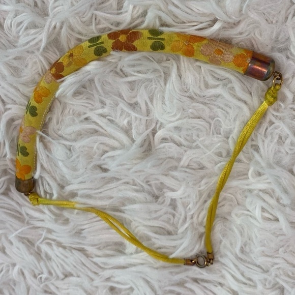 Vintage 90s Cheerful Yellow Embroidered Necklace - Picture 12 of 12